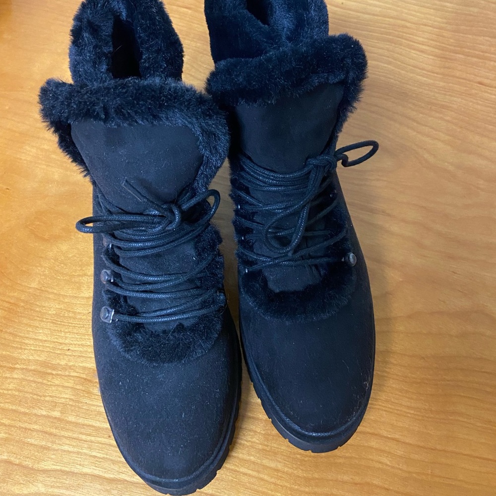 A new day size 10 boots NWOB